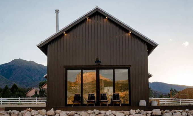 New Harmony House | 116 m² House ∙ 3 bedrooms ∙ 9 guests