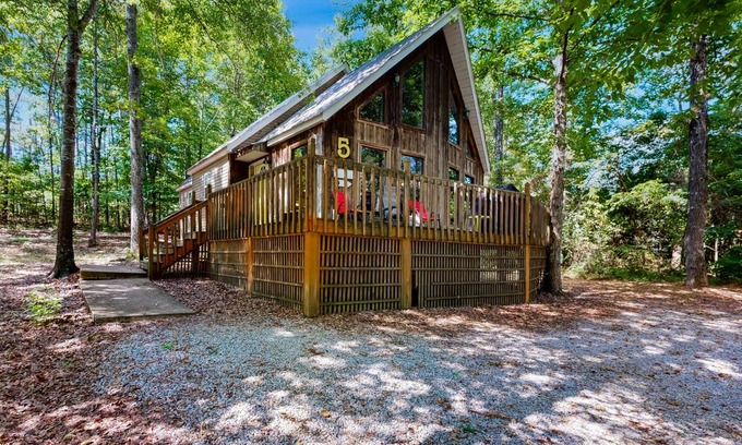 Iuka Cabin | 121 m² Cabin ∙ 3 bedrooms ∙ 7 guests