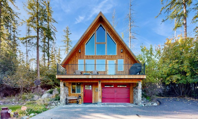 Lakeside Cabin | 124 m² Cabin ∙ 3 bedrooms ∙ 6 guests