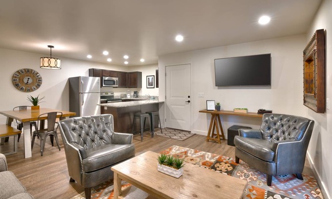 Moab South Valley Apartment | 130 m² Apartment ∙ 3 bedrooms ∙ 8 guests