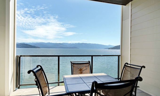 Sandpoint Apartment | 130 m² Apartment ∙ 3 bedrooms ∙ 8 guests