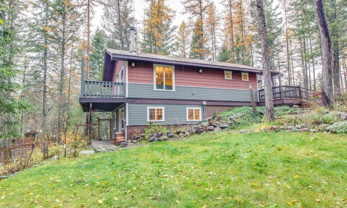Kalispell Cottage | 130 m² Cabin ∙ 2 bedrooms ∙ 6 guests