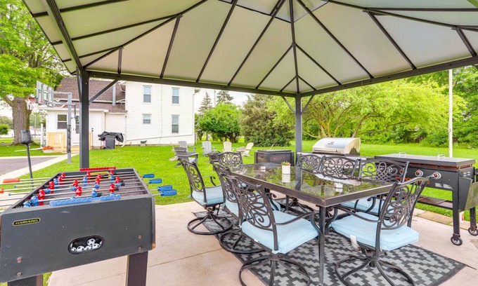 Port Clinton House | 132 m² House ∙ 3 bedrooms ∙ 16 guests