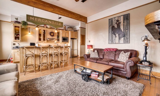 Laramie Apartment | 139 m² Apartment ∙ 3 bedrooms ∙ 6 guests
