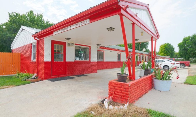 Lamberton Hotel | 14 m² Hotel ∙ 127 guests