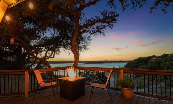 Canyon Lake House | 142 m² House ∙ 3 bedrooms ∙ 6 guests