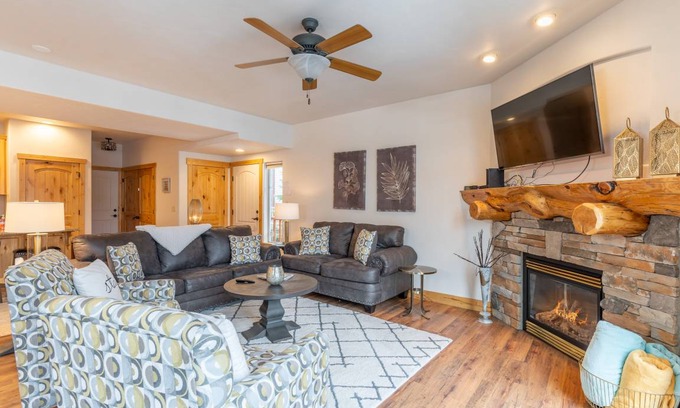 Somers Condo | 146 m² Condo ∙ 3 bedrooms ∙ 6 guests