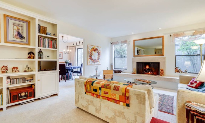 Edmonds Apartment | 148 m² Apartment ∙ 1 bedroom ∙ 4 guests