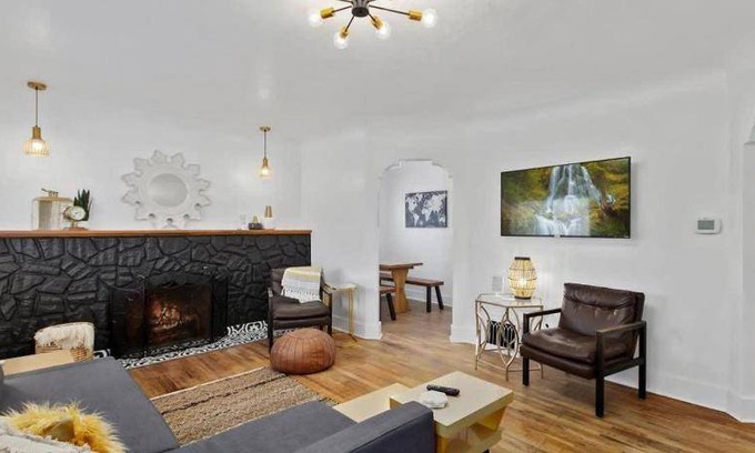 Twin Falls House | 149 m² House ∙ 3 bedrooms ∙ 10 guests