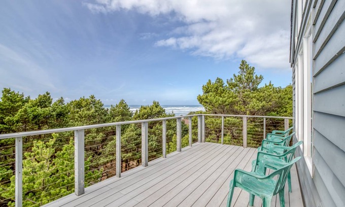 Seal Rock House | 166 m² House ∙ 3 bedrooms ∙ 6 guests