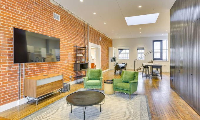 Downtown Omaha Apartment | 167 m² Apartment ∙ 2 bedrooms ∙ 6 guests