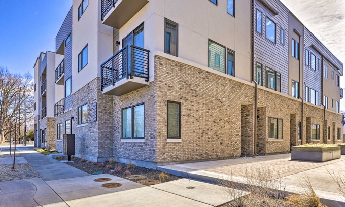 Veterans Park Apartment | 171 m² Apartment ∙ 3 bedrooms ∙ 6 guests