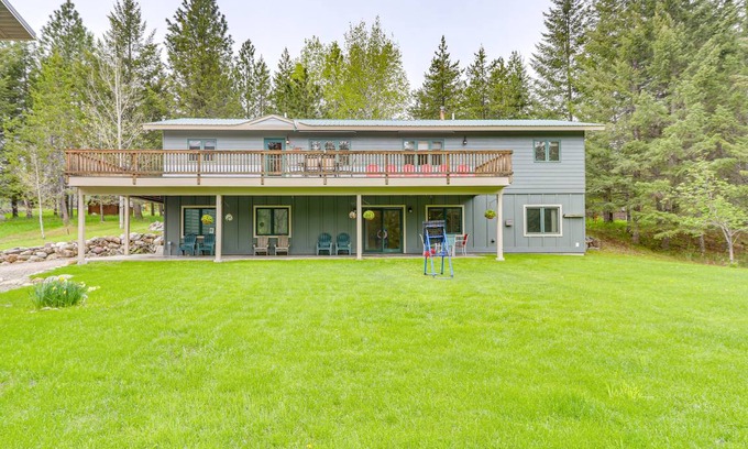 West Glacier House | 171 m² House ∙ 4 bedrooms ∙ 8 guests