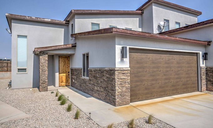 Moab South Valley Apartment | 176 m² Apartment ∙ 3 bedrooms ∙ 9 guests