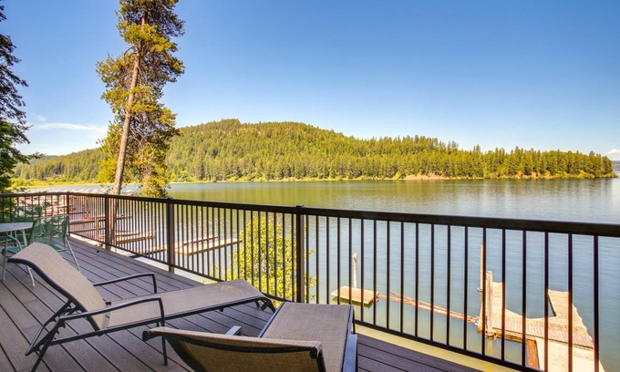 Carey Bay House | 181 m² House ∙ 3 bedrooms ∙ 8 guests