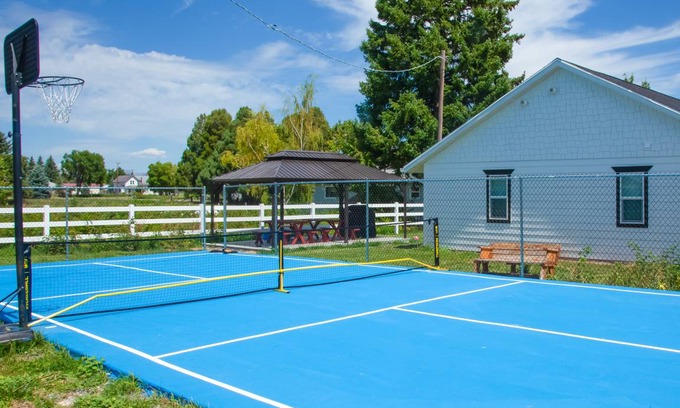 Bloomington House | 183 m² House ∙ 4 bedrooms ∙ 16 guests