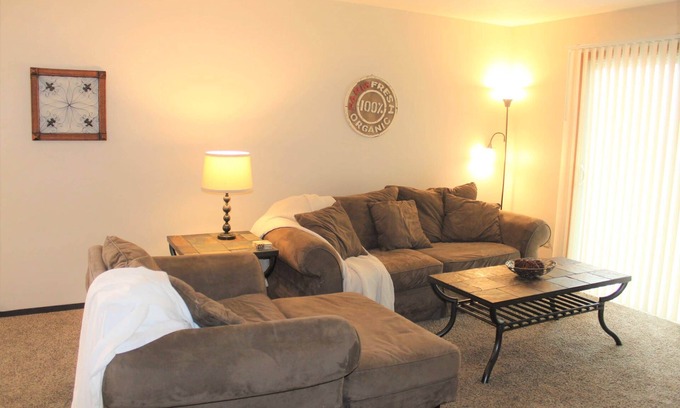 Fargo Apartment | 2 Bed, 1.5 Bath short and long term furnished rental in Fargo, ND.