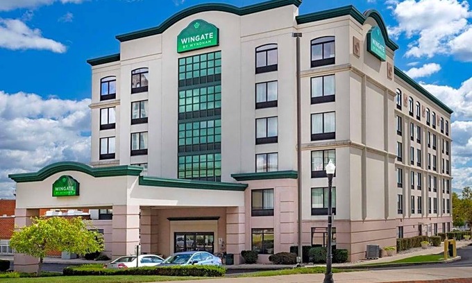 Lima Hotel | 2-Star Hotel ∙ Wingate by Wyndham Lima