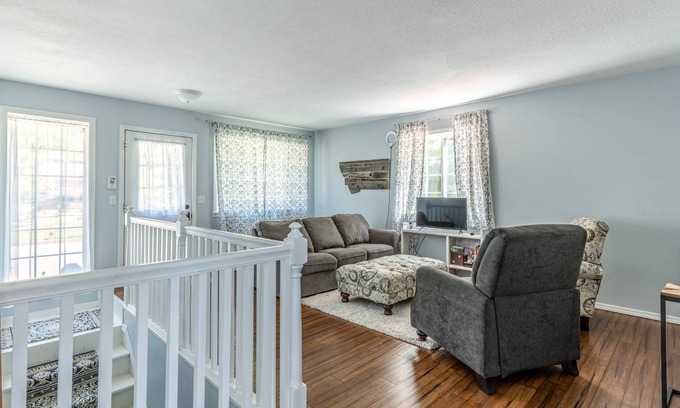 Woods Bay House | 201 m² House ∙ 2 bedrooms ∙ 4 guests