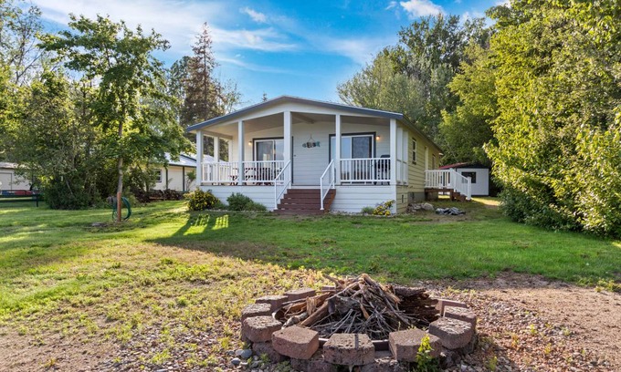 Bonner County House | 201 m² House ∙ 3 bedrooms ∙ 6 guests
