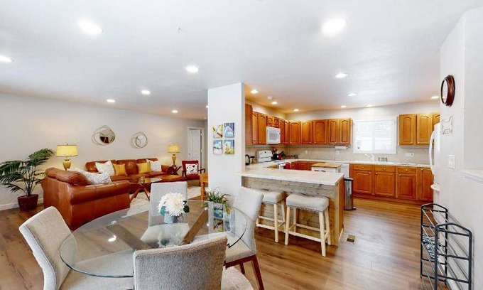 Spokane Valley House | 205 m² House ∙ 4 bedrooms ∙ 8 guests