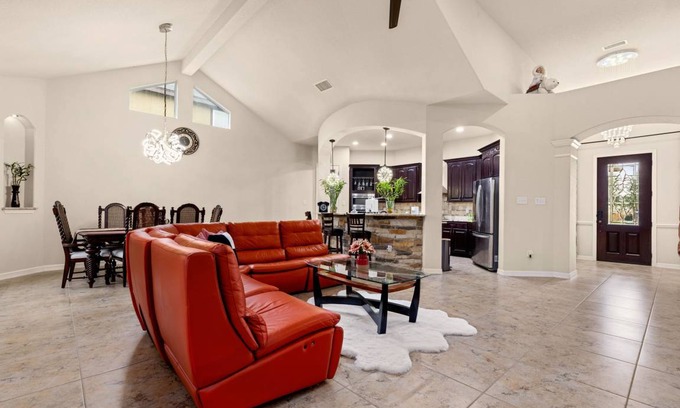 Schertz House | 209 m² House ∙ 4 bedrooms ∙ 14 guests