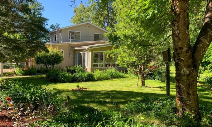 Shoshone County House | 213 m² House ∙ 2 bedrooms ∙ 6 guests