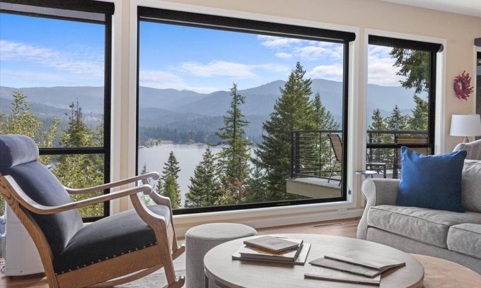 Hayden Lake House | 214 m² House ∙ 4 bedrooms ∙ 8 guests