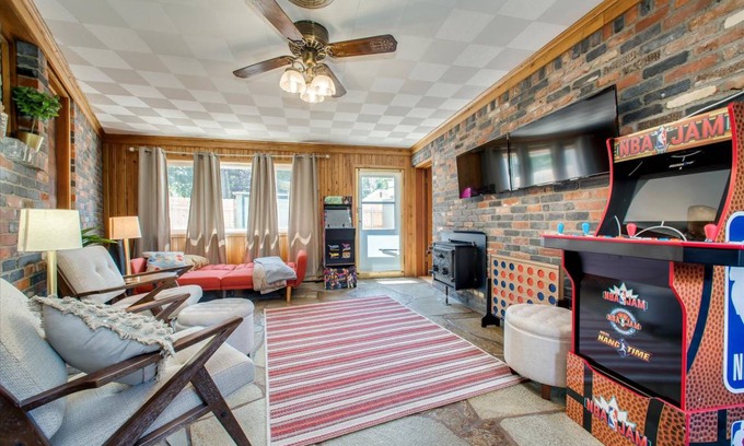 East End House | 221 m² House ∙ 4 bedrooms ∙ 9 guests