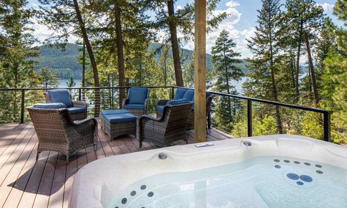 Whitefish House | 230 m² House ∙ 4 bedrooms ∙ 8 guests