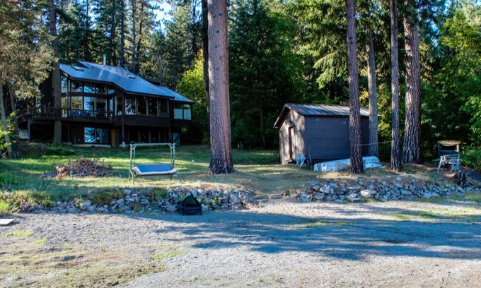 Spirit Lake House | 232 m² House ∙ 4 bedrooms ∙ 8 guests