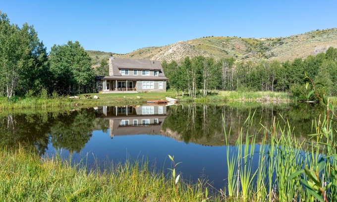 Uinta County House | 241 m² House ∙ 4 bedrooms ∙ 8 guests