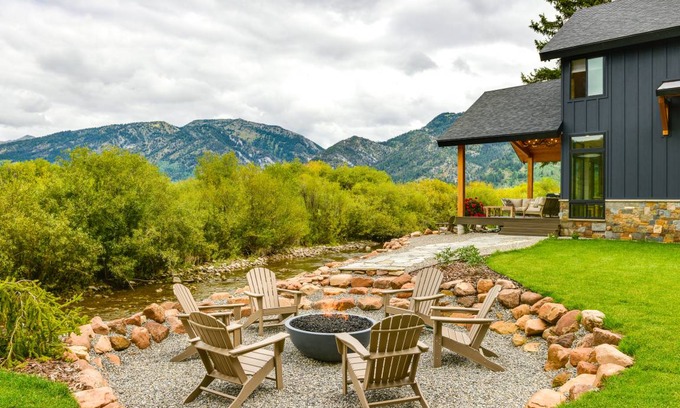 Turnerville House | 241 m² House ∙ 4 bedrooms ∙ 14 guests
