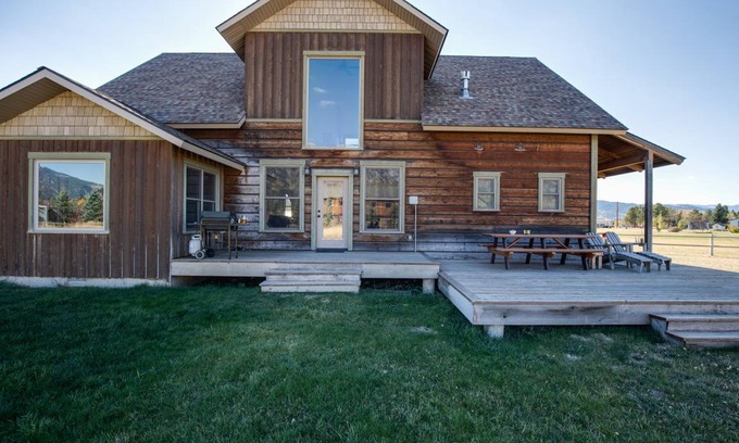 Alpine Northwest House | 256 m² House ∙ 4 bedrooms ∙ 11 guests