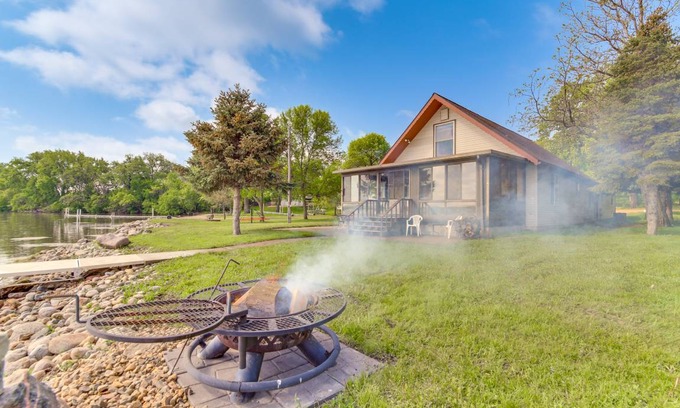 Agency Village House | 260 m² House ∙ 3 bedrooms ∙ 12 guests