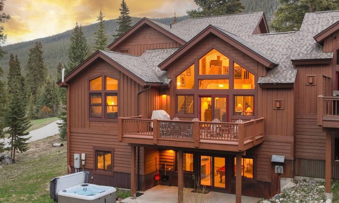 Blue River House | 276 m² House ∙ 4 bedrooms ∙ 10 guests