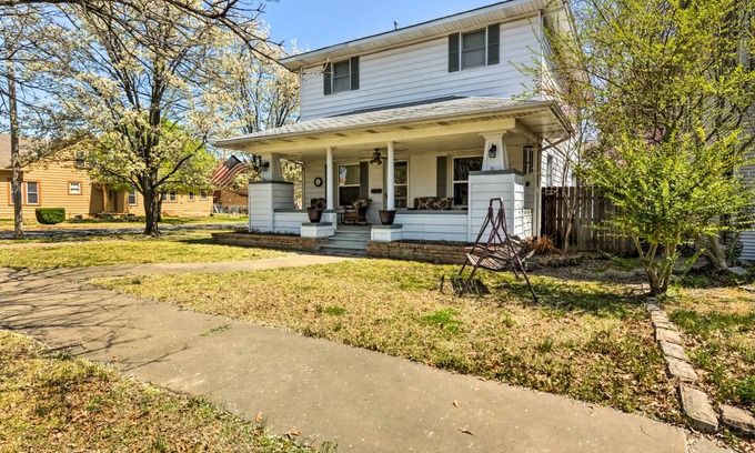 Bartlesville House | 278 m² House ∙ 4 bedrooms ∙ 8 guests