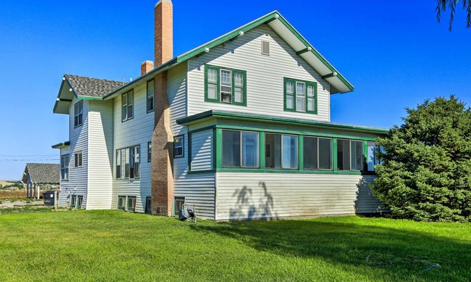 Lovell House | 278 m² House ∙ 6 bedrooms ∙ 17 guests