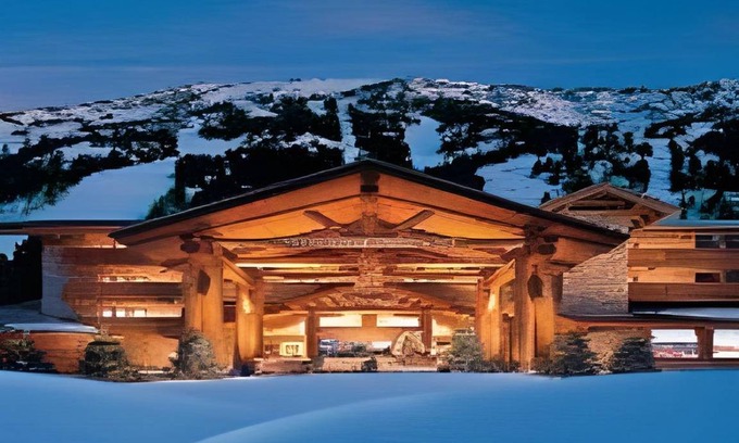 Teton Village Cabin | 279 m² Lodge ∙ 2 bedrooms ∙ 127 guests