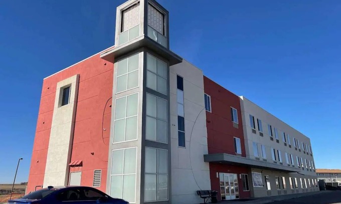 Williston Hotel | 28 m² Hotel ∙ 127 guests