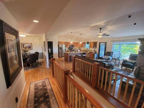 Bozeman House | 289 m² House ∙ 5 bedrooms ∙ 10 guests