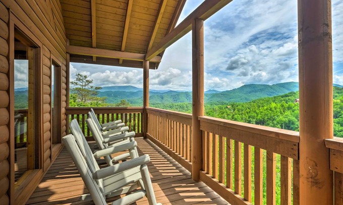 Gatlinburg - Pigeon Forge House | 321 m² House ∙ 4 bedrooms ∙ 14 guests