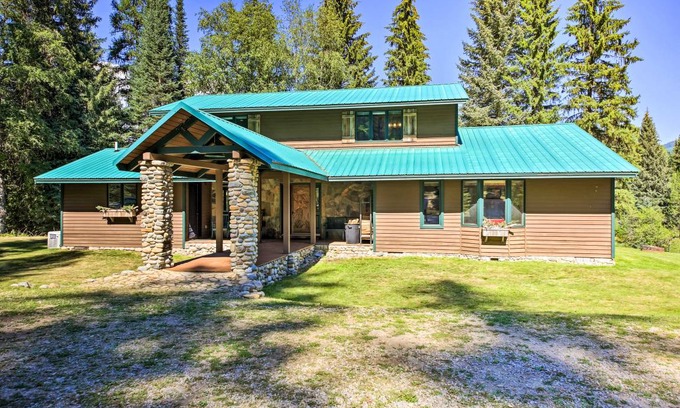 Troy House | 325 m² House ∙ 4 bedrooms ∙ 10 guests