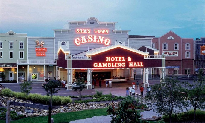Robinsonville - Tunica Hotel | 33 m² Hotel ∙ 127 guests