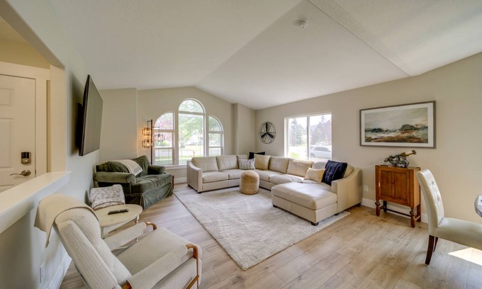 Coeur d'Alene House | 330 m² House ∙ 5 bedrooms ∙ 16 guests