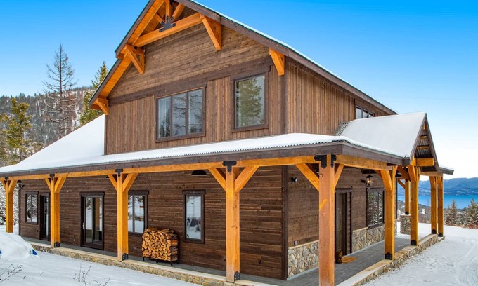 Somers House | 353 m² House ∙ 4 bedrooms ∙ 10 guests
