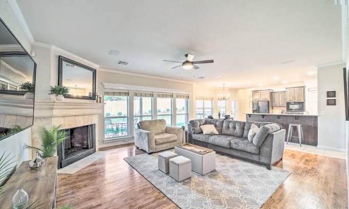 South Tulsa House | 357 m² House ∙ 5 bedrooms ∙ 14 guests