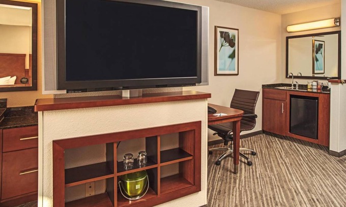 Blue Ash Hotel | 38 m² Hotel ∙ 127 guests