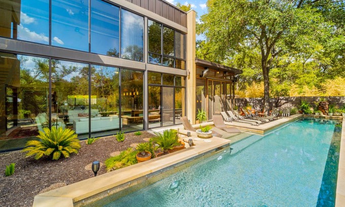 Flournoy Acres House | 380 m² House ∙ 5 bedrooms ∙ 14 guests