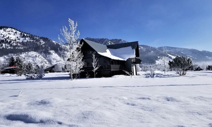 Star Valley Ranch House | 4 SEASON PERFECTION!!! STAR VALLEY RANCH CABIN WITH VIEWS!!!!!!